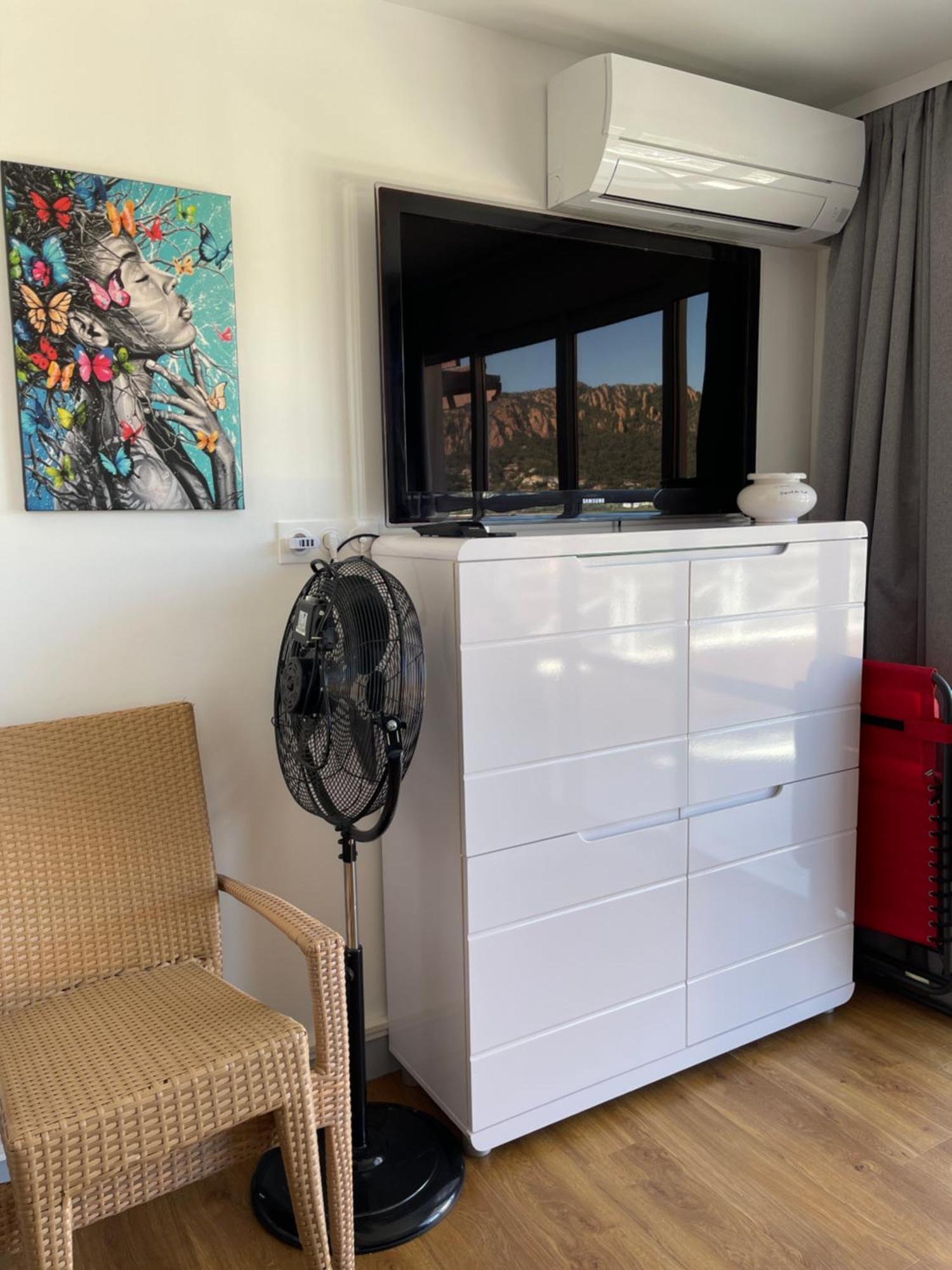 Appartement Cap Esterel 4/5 Personnes Saint-Raphael  Exterior photo